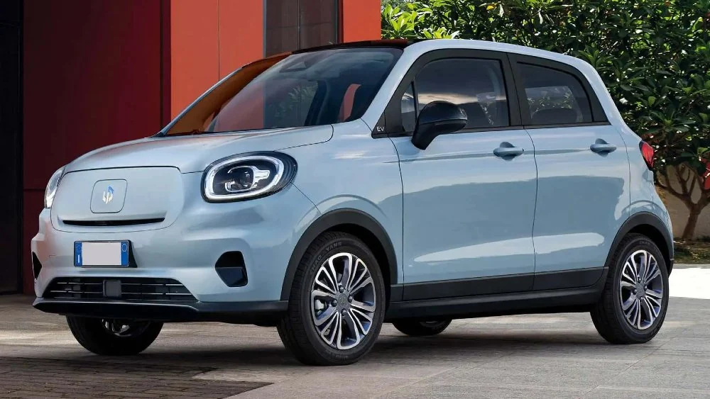 Leapmotor Leapmotor T03 Elettrica: La Citycar Intelligente
