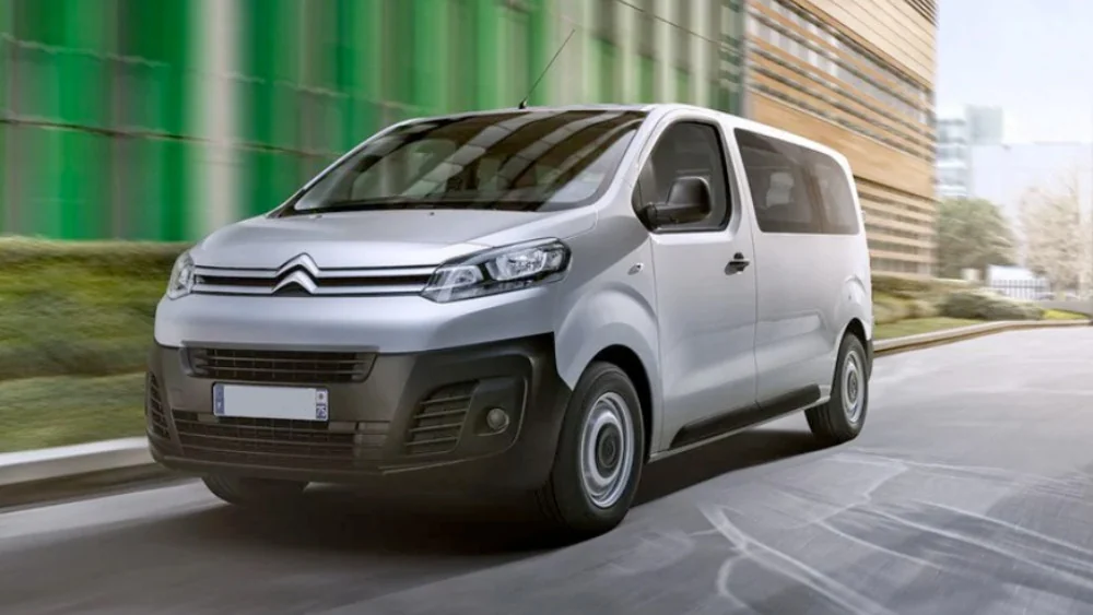 Citroën Citroën Jumpy 9 posti: Spazio, Comfort e Prestazioni in un Solo Veicolo